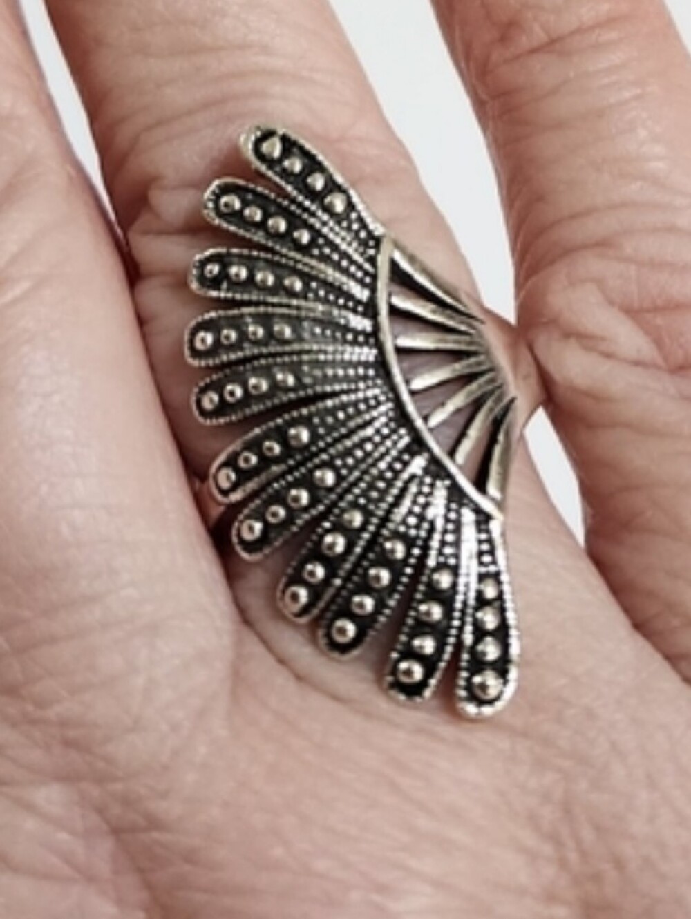 Women's Silver statement ring fan ring size 8.5 New With Tag NWT